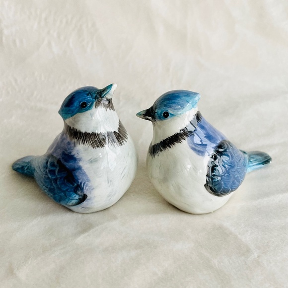Porcelain Blue Jay Salt and Pepper Shakers - Picture 2 of 14